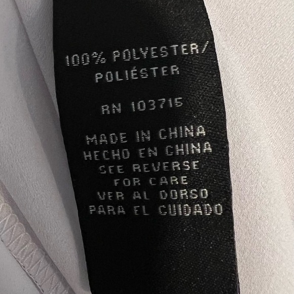 White top - Picture 3 of 4